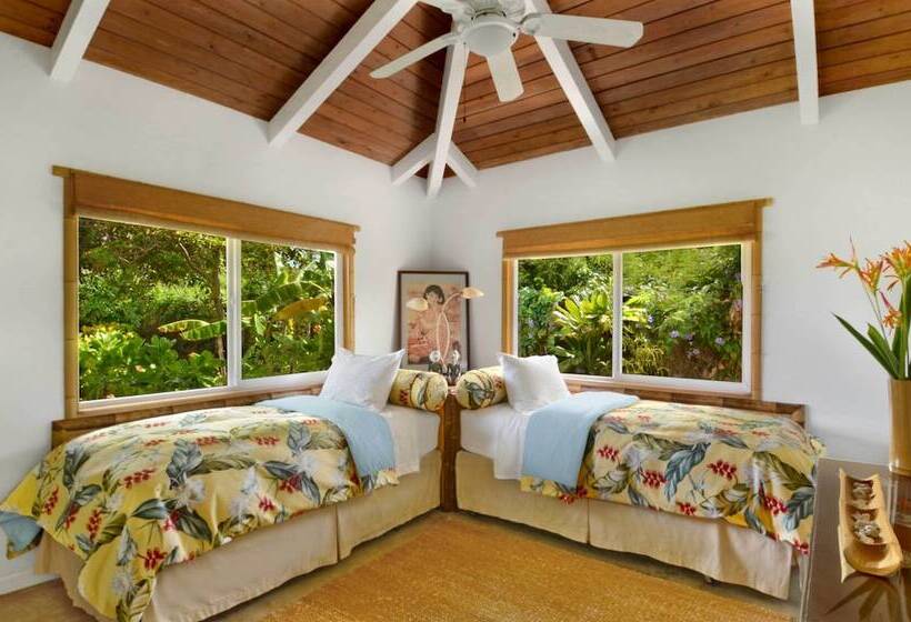 Melemele Kapa A Cottage: 1 Block To Beach!