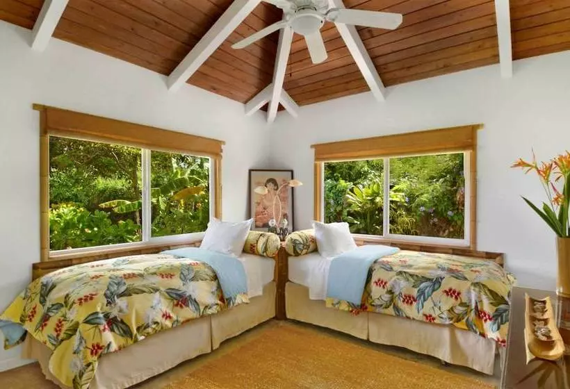 Melemele  Kapa A Cottage: 1 Block To Beach!