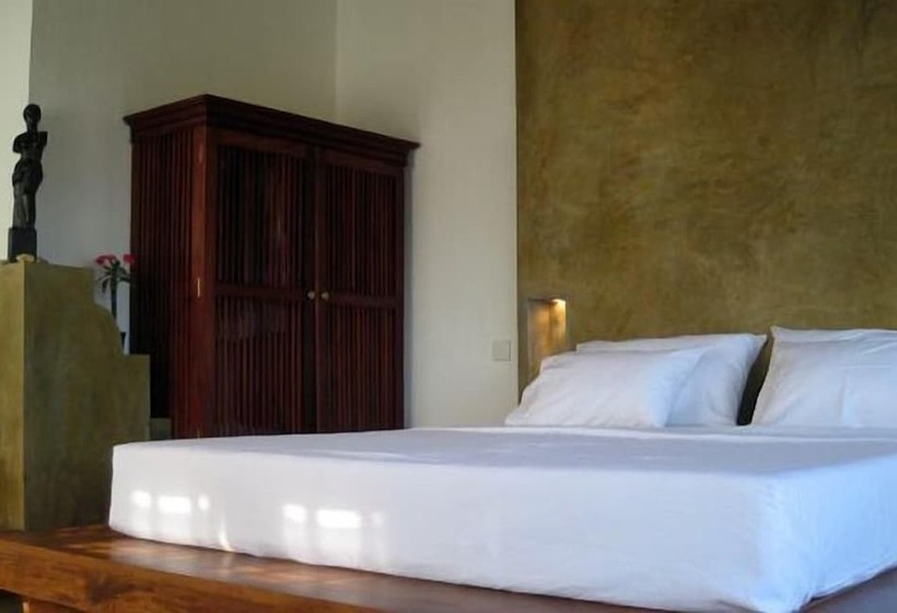 ペンション Sandalwood