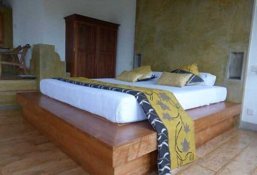 ペンション Sandalwood