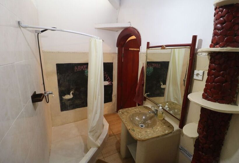 פנסיון Serenity Eco Guesthouse And Yoga