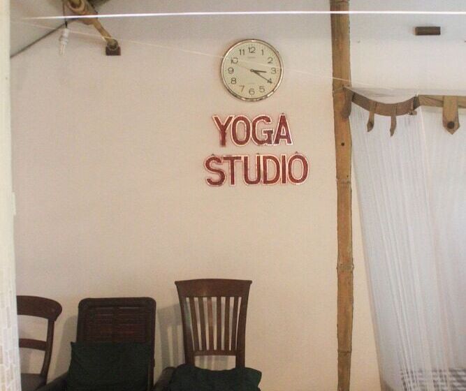 פנסיון Serenity Eco Guesthouse And Yoga