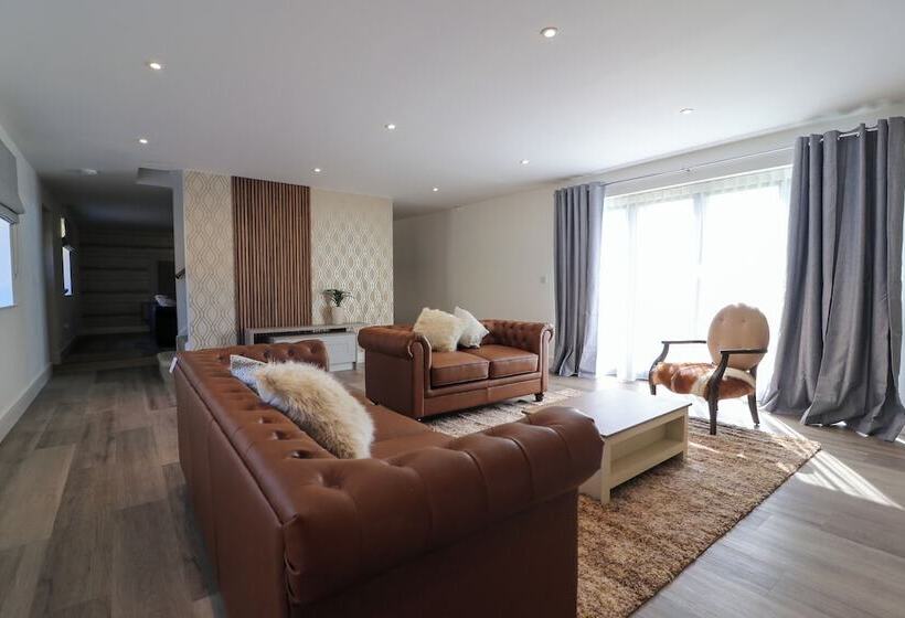 Резиденция Northumberland Luxury Stays   The Newland