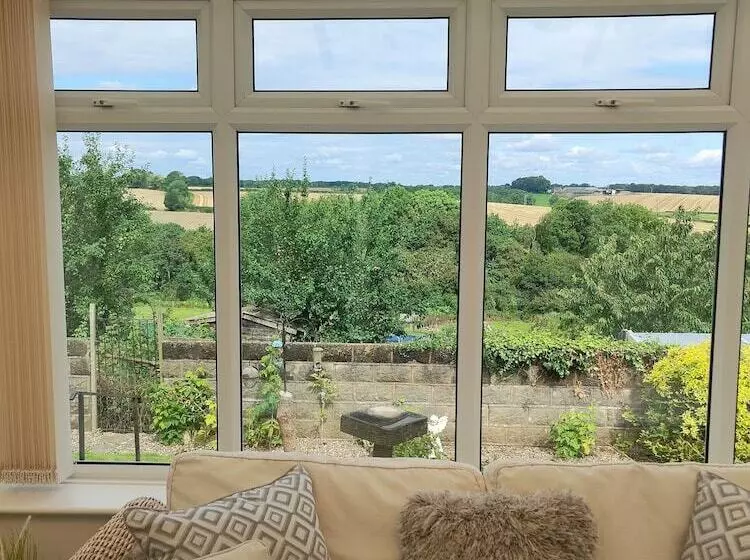 Residenssi Split Level Bungalow   Sleeps4   Close To Walks