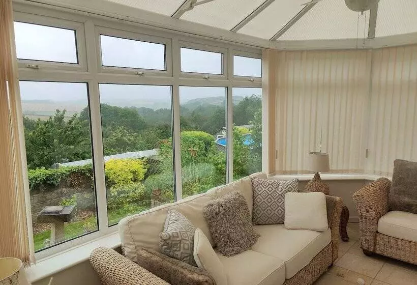 Residenssi Split Level Bungalow   Sleeps4   Close To Walks