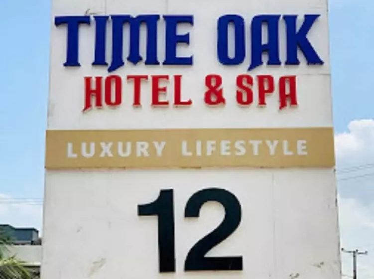 Time Oak Hotel And Suites Royale