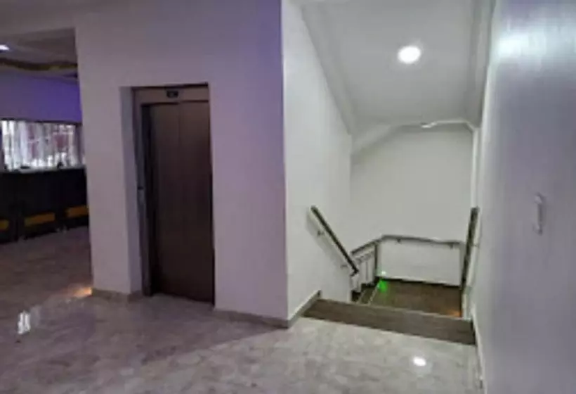 Time Oak Hotel And Suites Royale