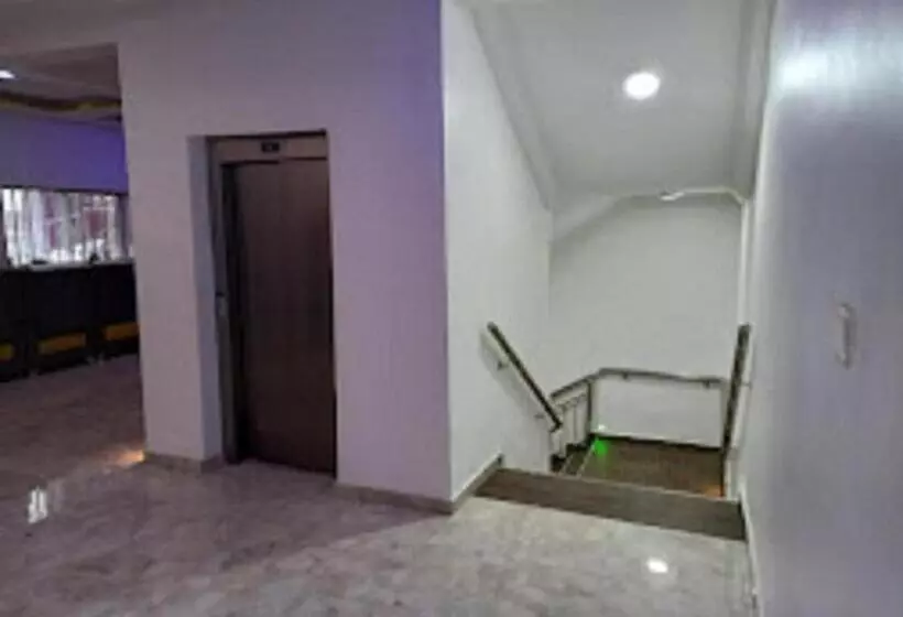 Time Oak Hotel And Suites Royale