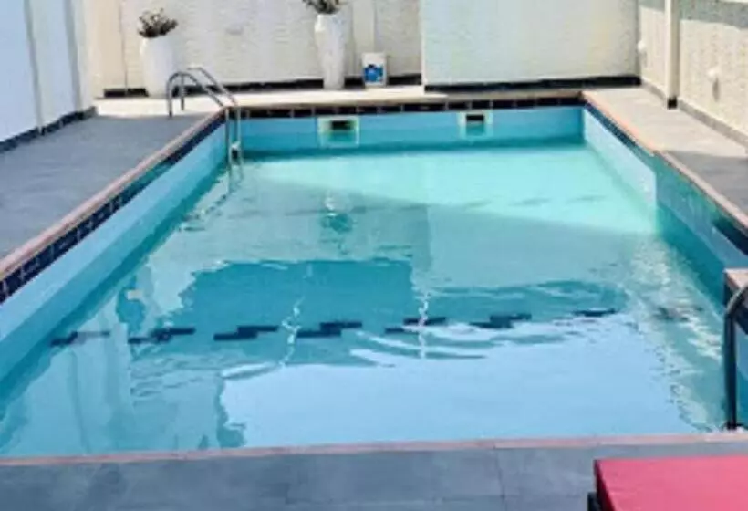 Time Oak Hotel And Suites Royale