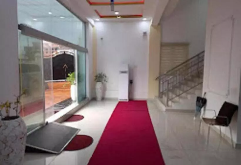 Time Oak Hotel And Suites Royale