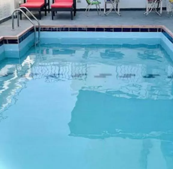 Time Oak Hotel And Suites Royale