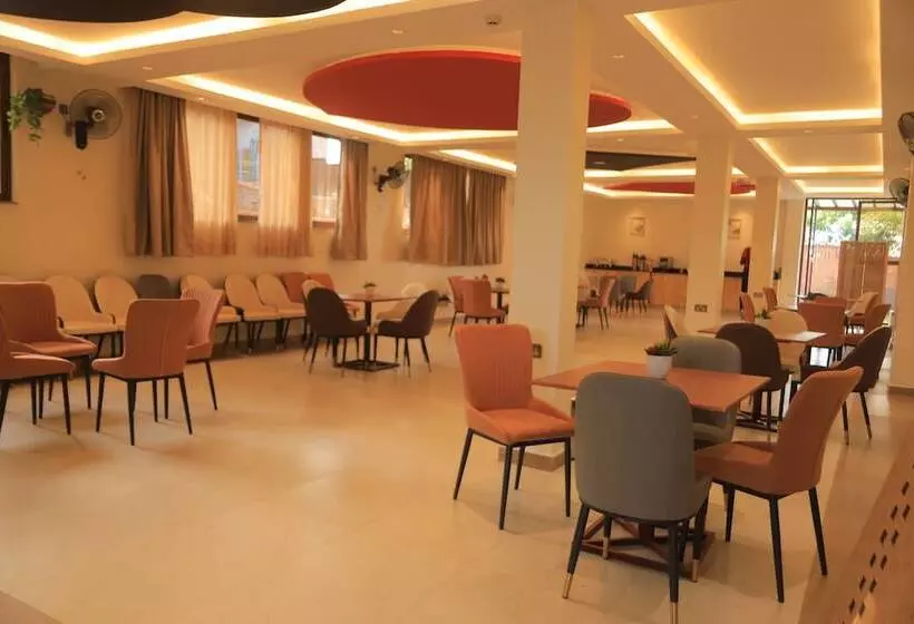 Dreamland Hotel Ltd