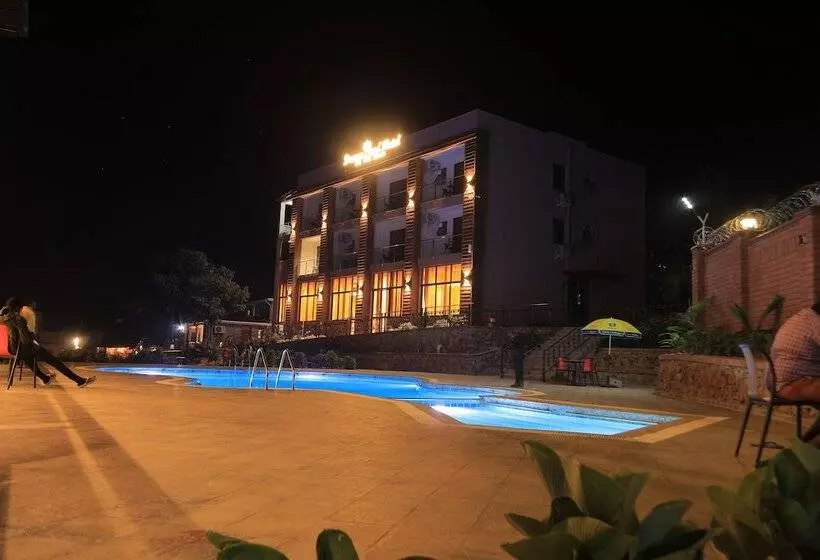 Dreamland Hotel Ltd