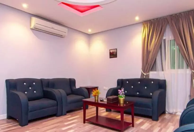 Hotelli Al Muteb Suites Al Tawon