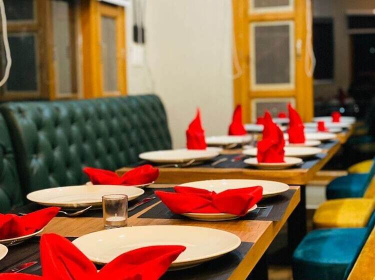 Отель Alpine Musk