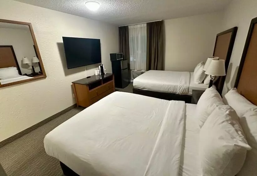 Hotelli Anavada Inn & Suites Grande Prairie