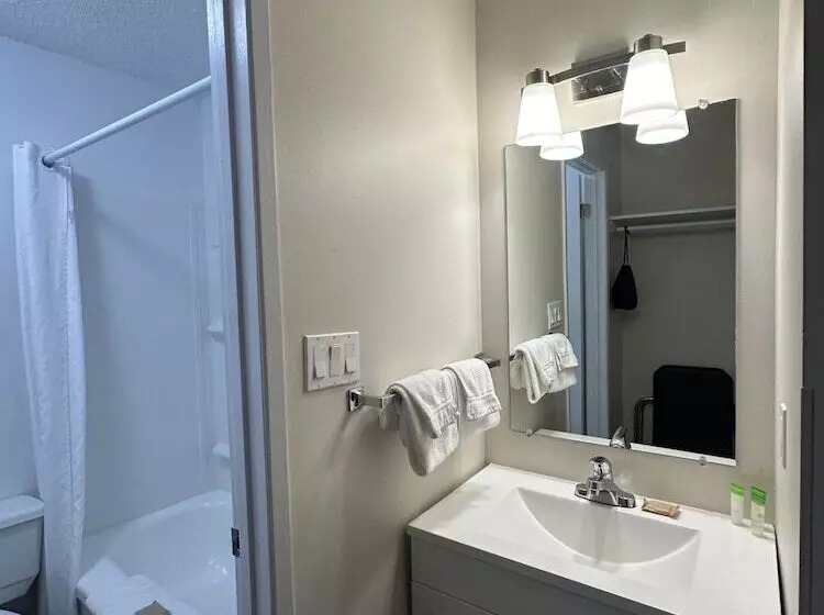 Hotelli Anavada Inn & Suites Grande Prairie