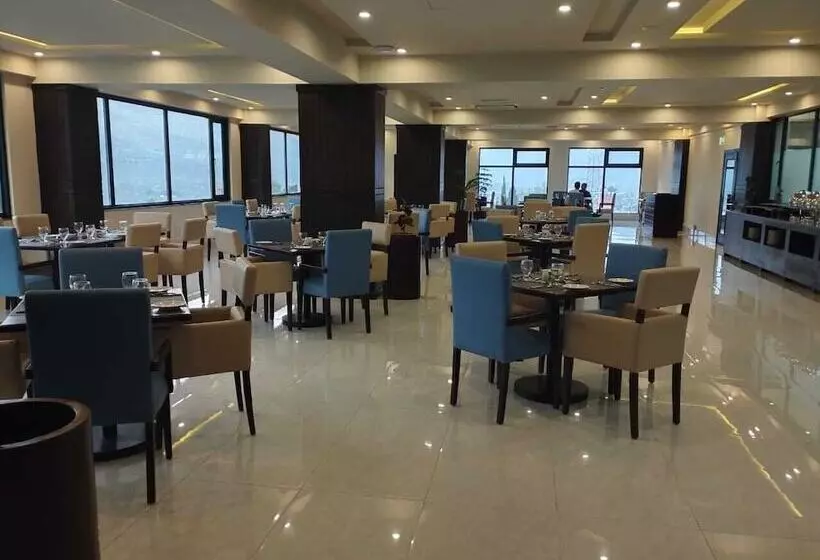 هتل Avari Xpress Gilgit