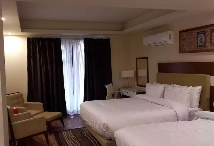 هتل Avari Xpress Gilgit