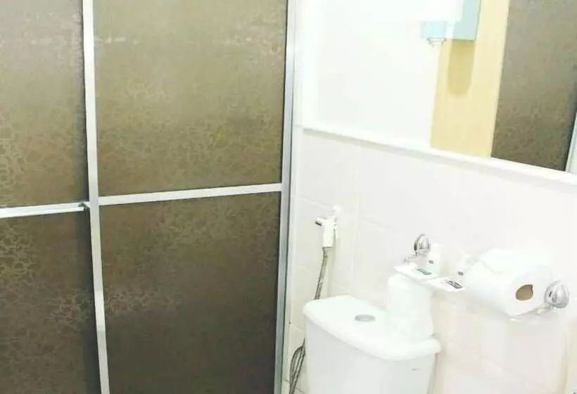 ホテル Bravo Suites