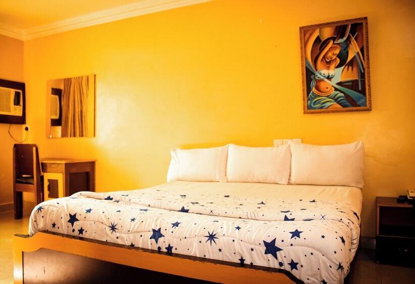 هتل Cameo's Suites