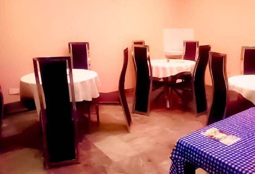 هتل Cameo's Suites