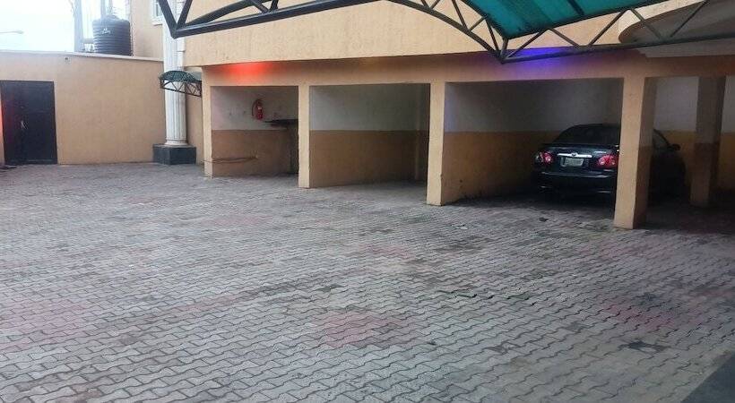 هتل Cameo's Suites