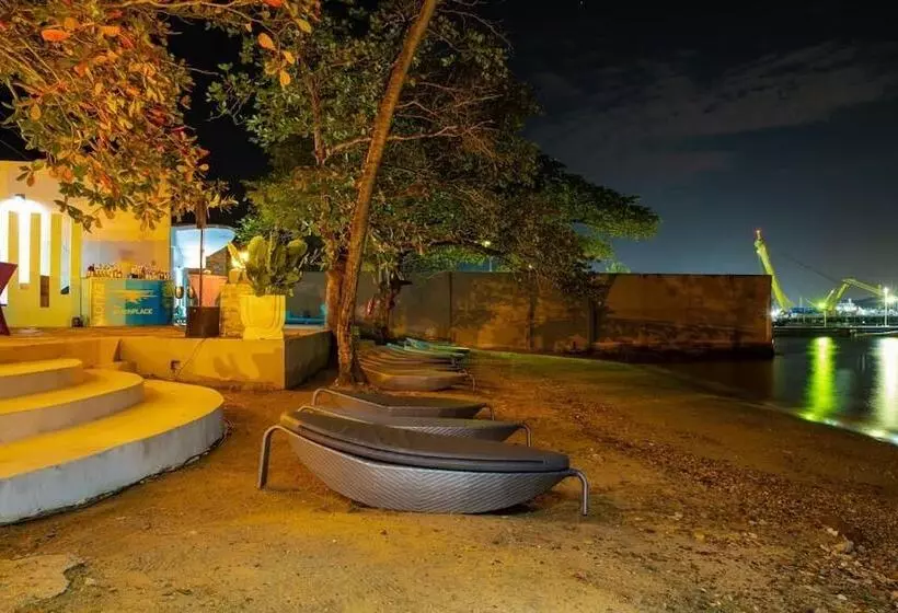 هتل Chaquacabana Resort & Beach Club