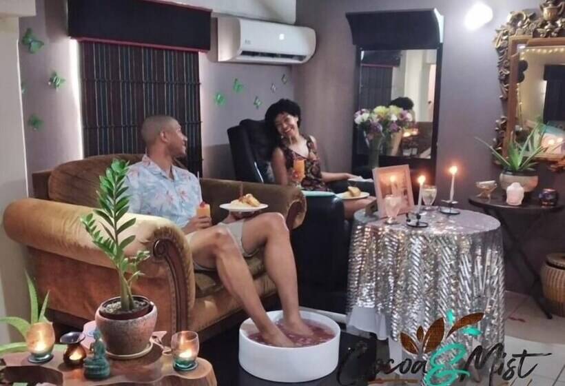 هتل Chaquacabana Resort & Beach Club