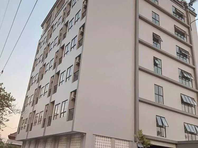 هتل Chom Chao City