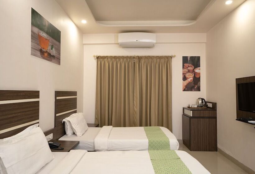 هتل Compact Tea Square