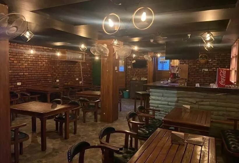هتل D 0101 Cafe And Lounge