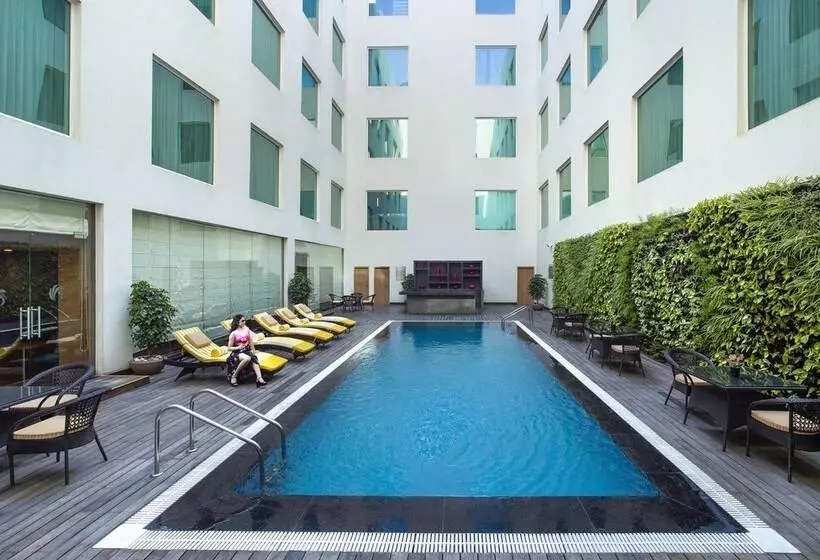 ホテル Expoinn Suites And Convention