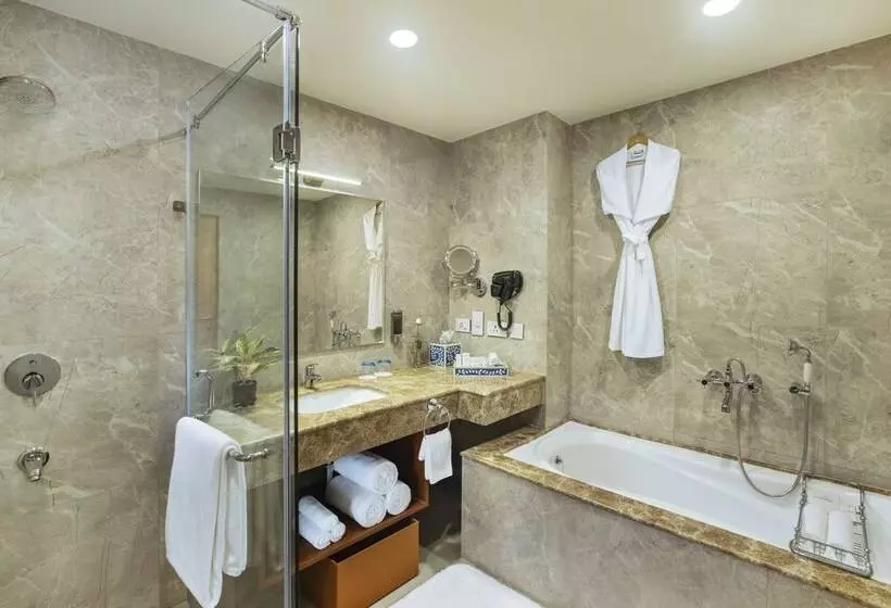 ホテル Expoinn Suites And Convention