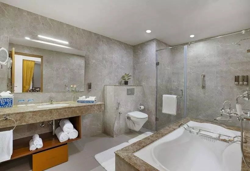 ホテル Expoinn Suites And Convention