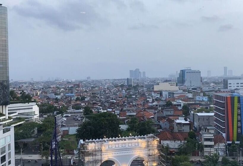 Отель Grand Empire Palace