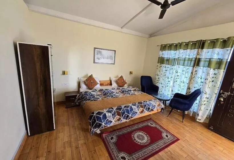 Hotelli Hill View Retreat