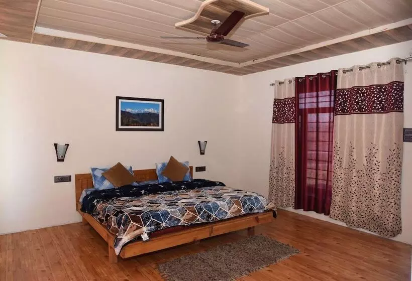 Hotelli Hill View Retreat