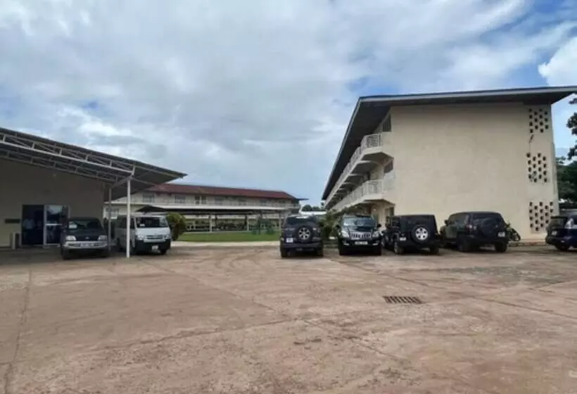 هتل Lungi Gateway