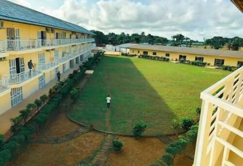 هتل Lungi Gateway