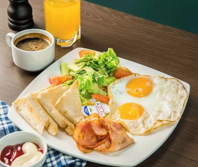 ホテル M9 Kirirom