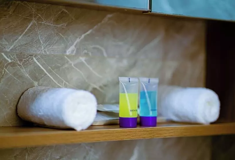 ホテル M9 Kirirom