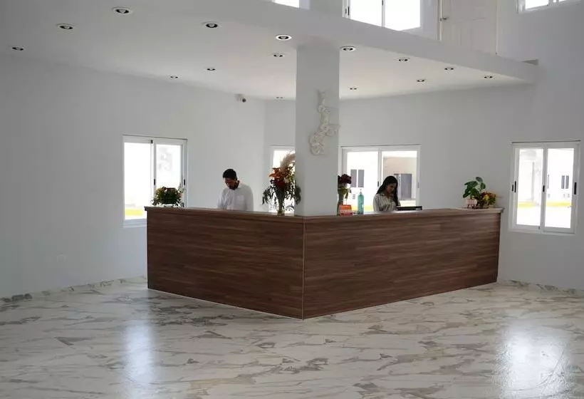Hotelli Monarca