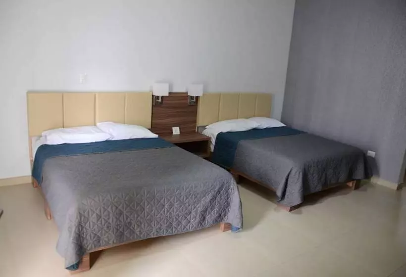 Hotelli Monarca