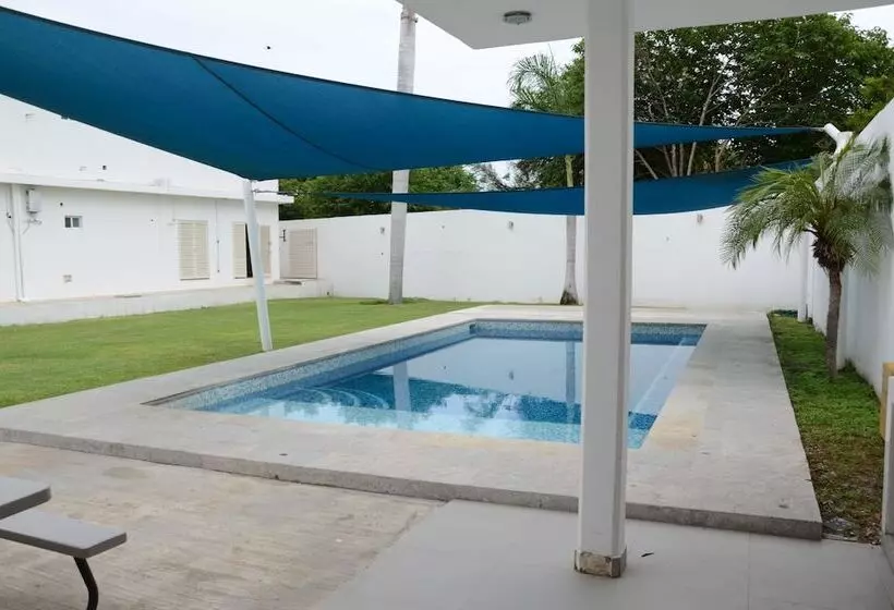Hotelli Monarca