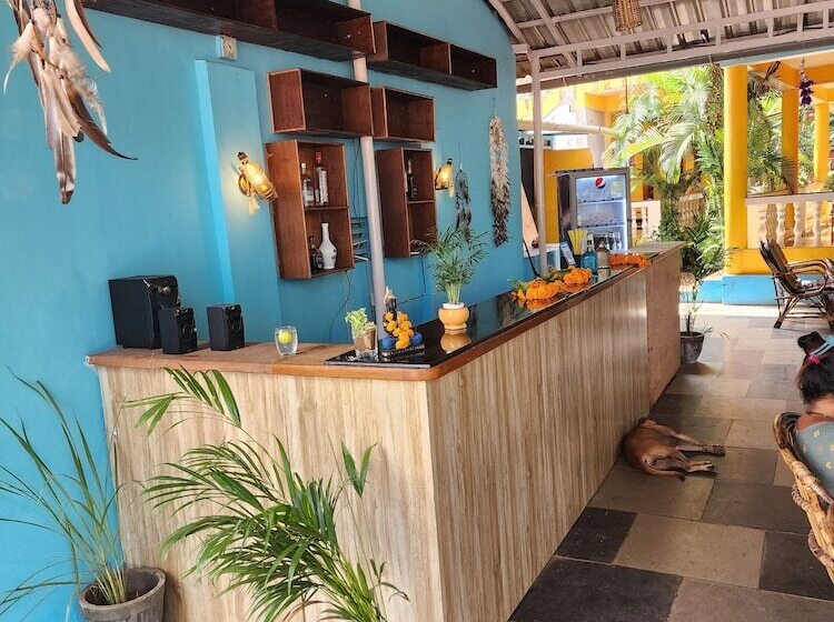 호텔 Moonlight Resorts Agonda