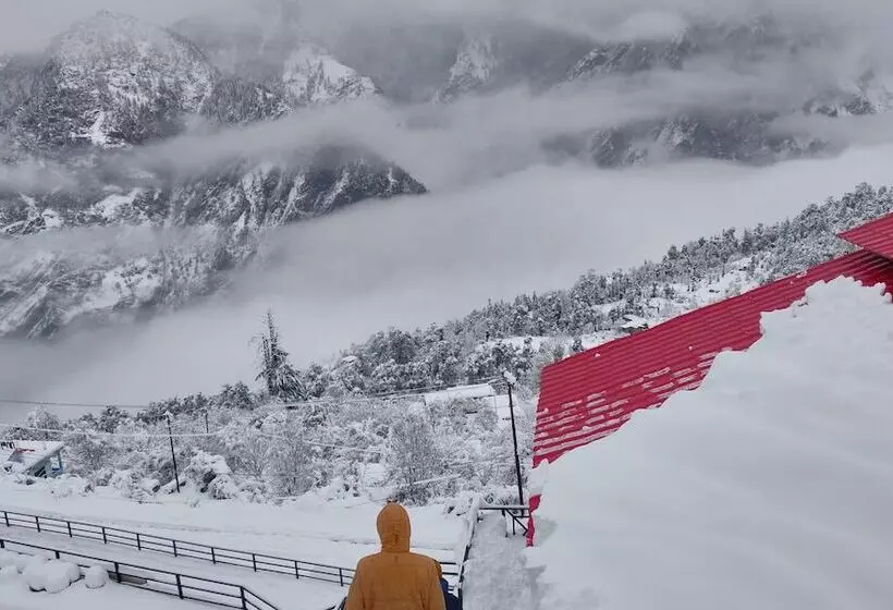 هتل Mountain Rover Auli