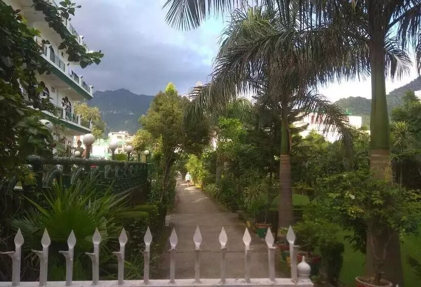 هتل Panambi Tapovan Resort