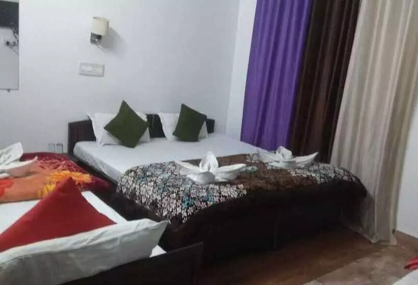 هتل Panambi Tapovan Resort