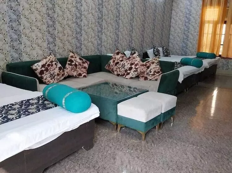 ホテル Panambi Tapovan Resort